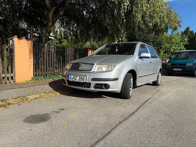 Silber Gebraucht 2007 Skoda Fabia Ambiente Kleinwagen | 800 € (Superpreis) - Bild 1/4