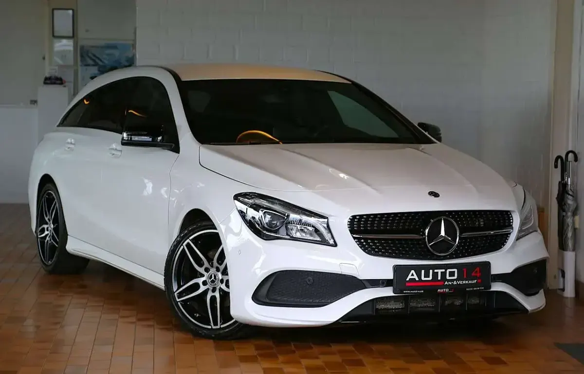 Gebraucht Mercedes CLA200 AMG 156 PS (114 kW) 2019 Polarweiss  unilack Kombi