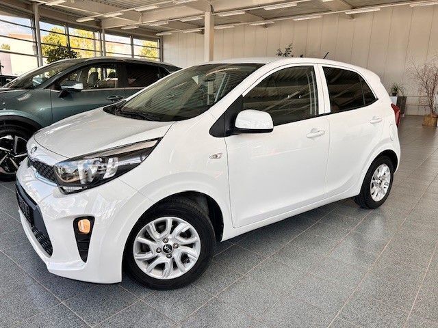 Weiß Gebraucht 2020 Kia Picanto DREAM-TEAM Edition Kleinwagen | 10.750 € (Fairer Preis) - Bild 1/4