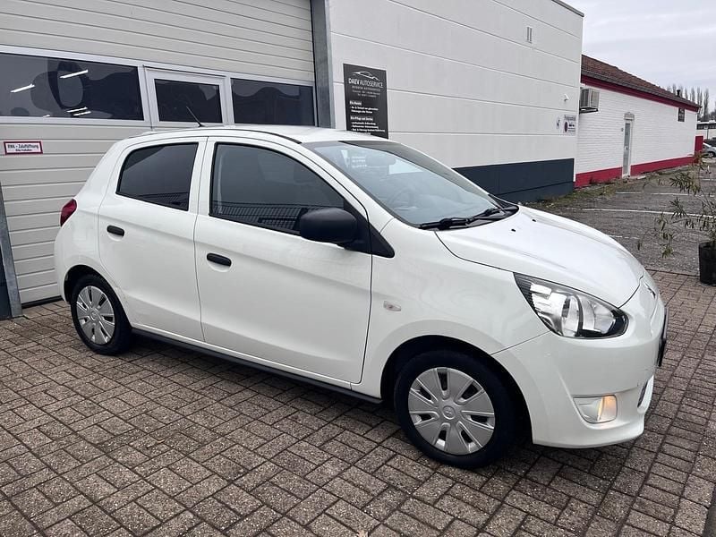 Gebraucht Mitsubishi Space Star Classic Collection 71 PS (52 kW) 2014 Weiß Van / Kleinbus