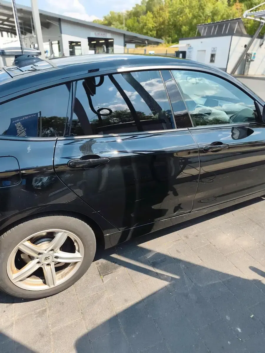 Gebraucht BMW 320 184 PS (135 kW) 2014 Schwarz Limousine