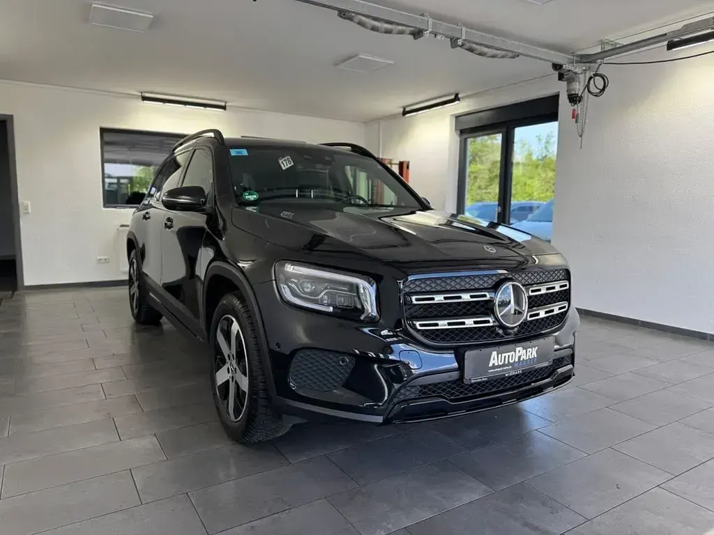Gebraucht Mercedes GLB220 Progressive 190 PS (139 kW) 2023 Schwarz SUV