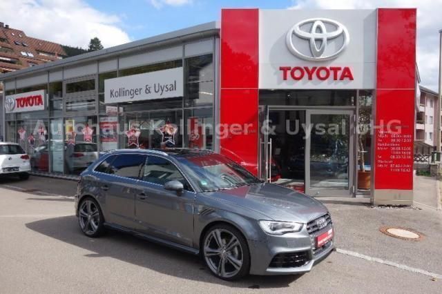 Grau metallic Gebraucht 2014 Audi A3 Sportback S-Line Kleinwagen | 27.880 € - Bild 1/4