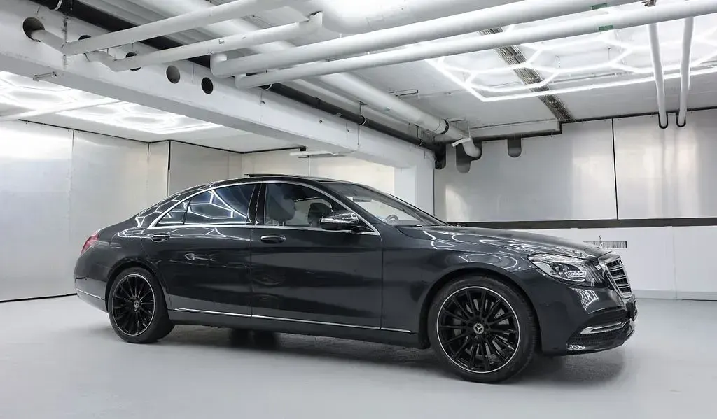 Gebraucht Mercedes S560 AMG 469 PS (344 kW) 2017 Grau Limousine