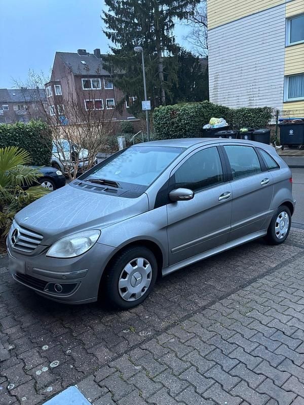 Gebraucht Mercedes B170 116 PS (85 kW) 2006 Andere farben Van / Kleinbus