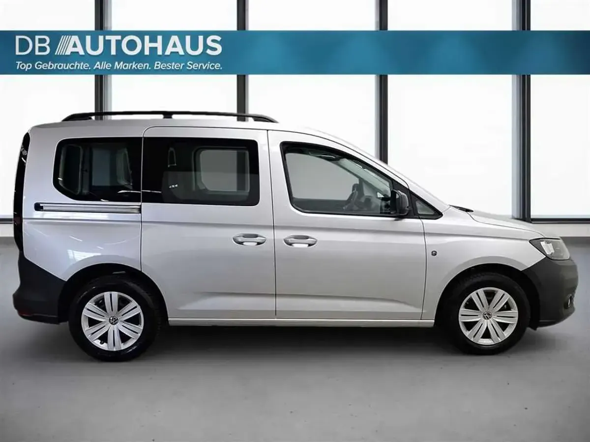 Gebraucht VW Caddy 122 PS (89 kW) 2023 Silber Van / Kleinbus