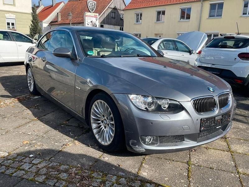 Gebraucht BMW 330 Cabriolet Performance 231 PS (169 kW) 2007 Grau Cabrio