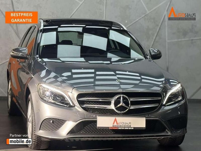 Grau Gebraucht 2019 Mercedes C400 Kombi | 27.990 € (Fairer Preis) - Bild 1/4