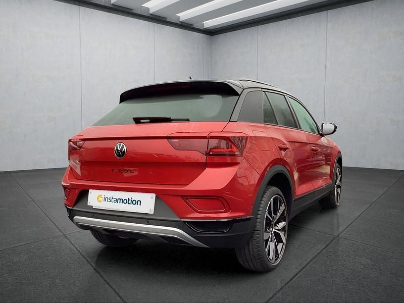 Neu VW T-Roc 150 PS (110 kW) 2025 Blau SUV