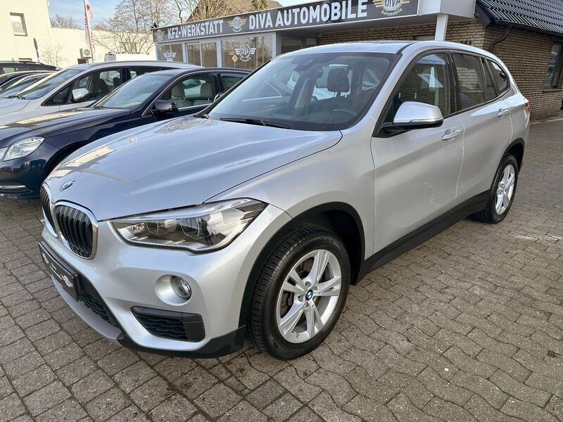 Silber Gebraucht 2017 BMW X1 Advantage SUV | 14.999 € (Guter Preis) - Bild 1/4