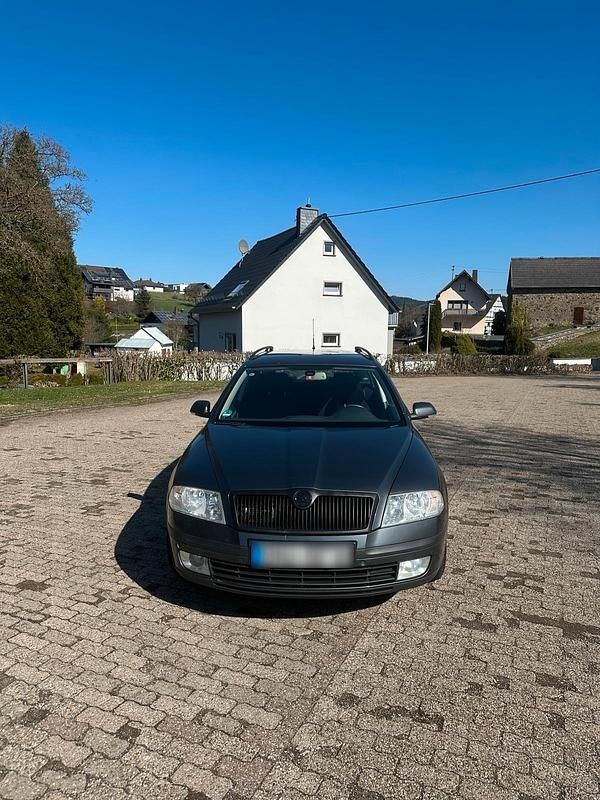 Gebraucht Skoda Octavia 105 PS (77 kW) 2007 Grau Kombi