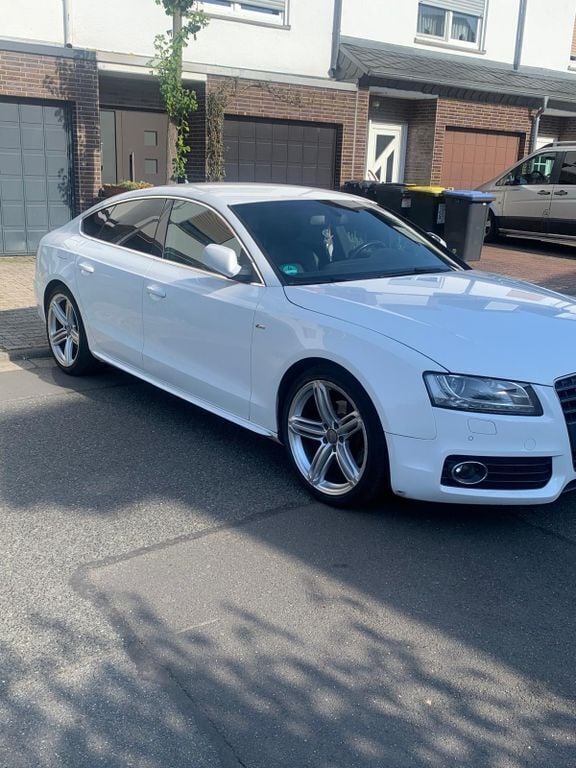 Weiß Gebraucht 2011 Audi A5 Sportback S-Line Limousine | 13.500 € (Etwas zu teuer) - Bild 1/4