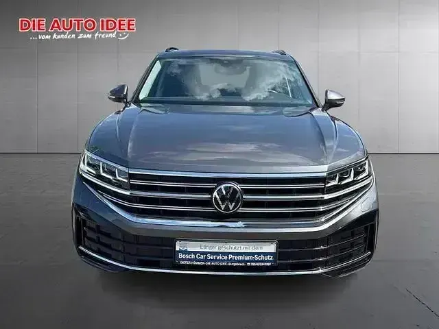 Gebraucht VW Touareg IQ Drive 231 PS (169 kW) 2025 Grau SUV