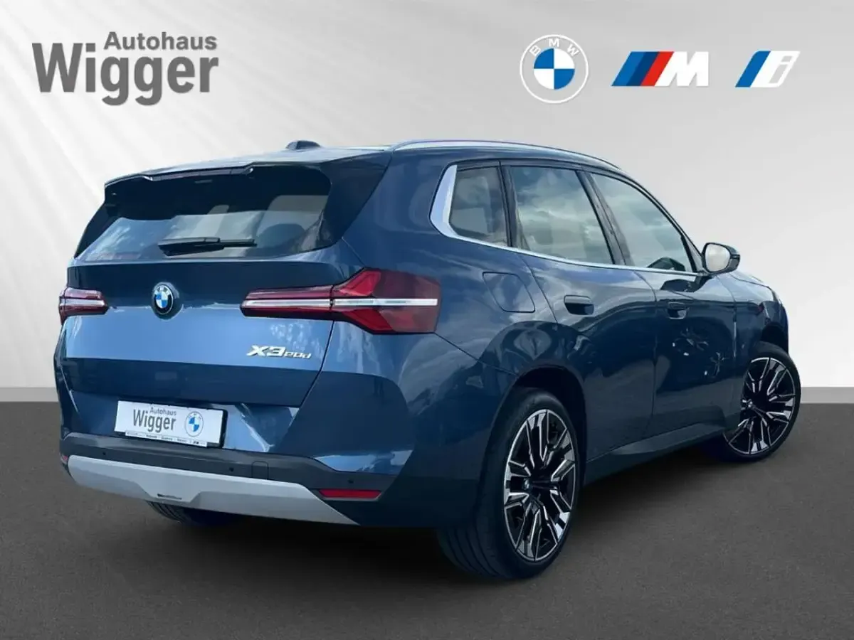Gebraucht BMW X3 Sport Line 197 PS (144 kW) 2024 Blau SUV