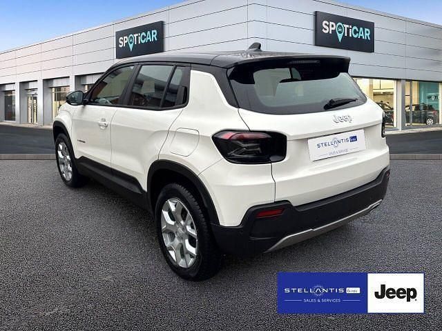 Neu Jeep Avenger Altitude 101 PS (74 kW) 2025 Schwarz SUV