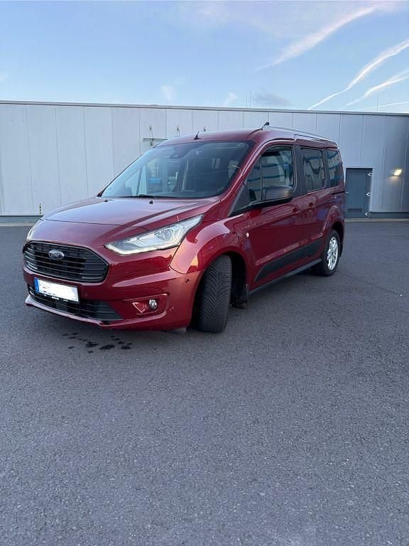 Gebraucht Ford Tourneo Connect 120 PS (88 kW) 2018 Rot Van / Kleinbus