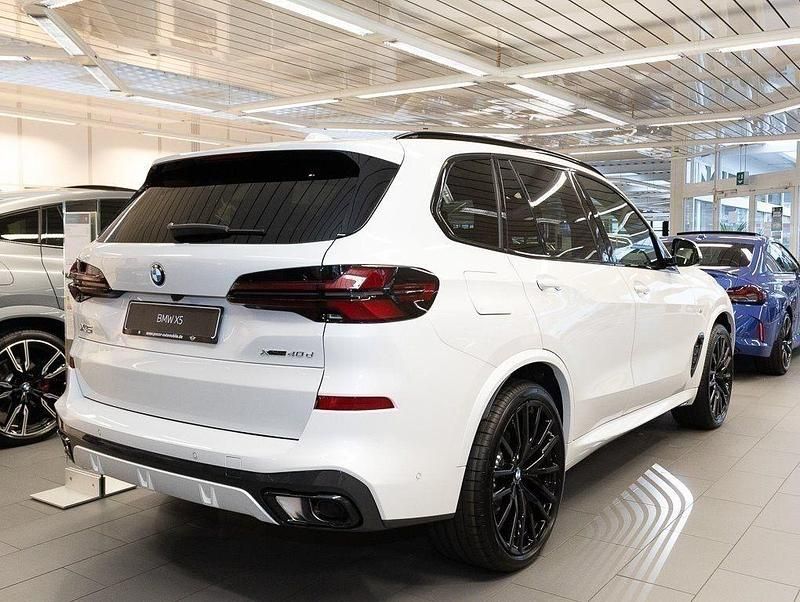 Neu BMW X5 M Sport 340 PS (250 kW) 2025 Weiß SUV