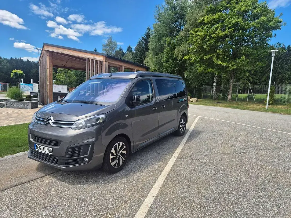 Gebraucht Citroën Spacetourer 144 PS (105 kW) 2025 Platiniumgrau/typ Van / Kleinbus
