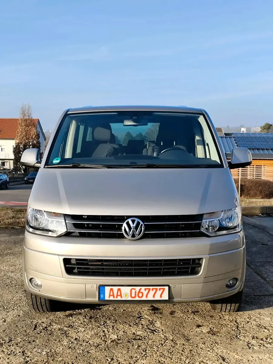 Używany VW T5 179 KM (131 kW) 2015 Srebrny Van