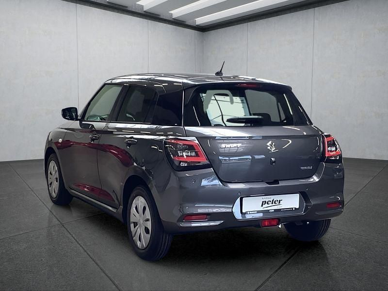 Grau Neu 2025 Suzuki Swift Kleinwagen | 18.499 € - Bild 1/1