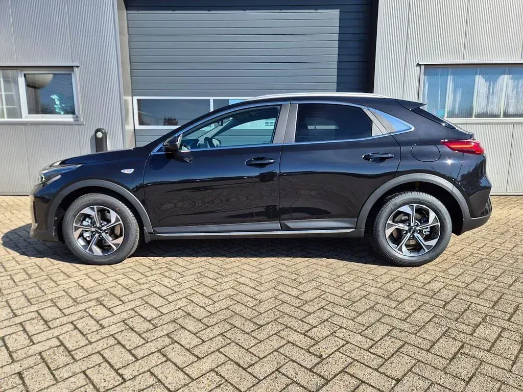 Neu Kia XCeed 150 PS (110 kW) 2026 Zilinaschwarz metallic SUV