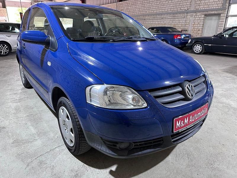 Blau Gebraucht 2007 VW Fox Basis Kleinwagen | 1.999 € (Fairer Preis) - Bild 1/4