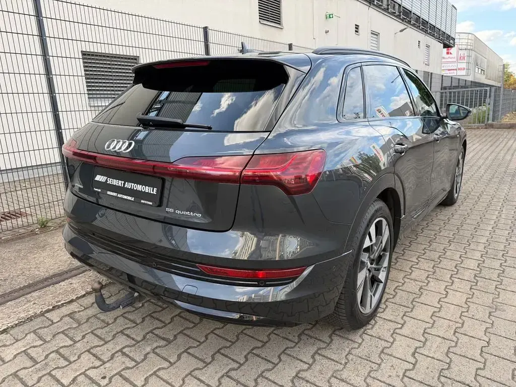 Gebraucht Audi e-tron S-Line 300 kW (408 PS) 2020 Grau SUV