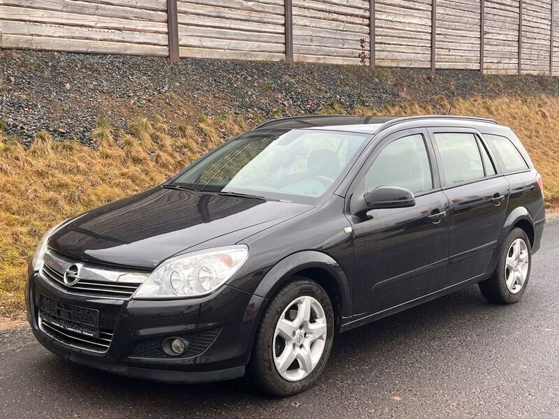 Schwarz Gebraucht 2008 Opel Astra Edition Kombi | 1.999 € (Guter Preis) - Bild 1/4