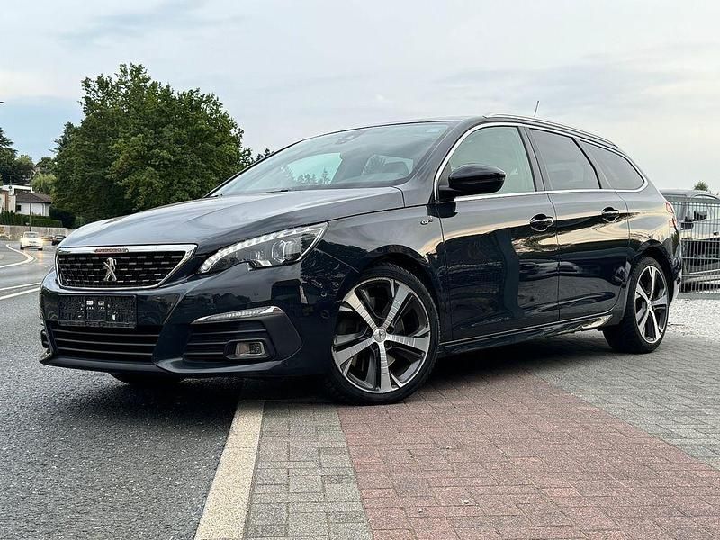 Grau Gebraucht 2018 Peugeot 308 GT-line Kombi | 9.900 € (Guter Preis) - Bild 1/4