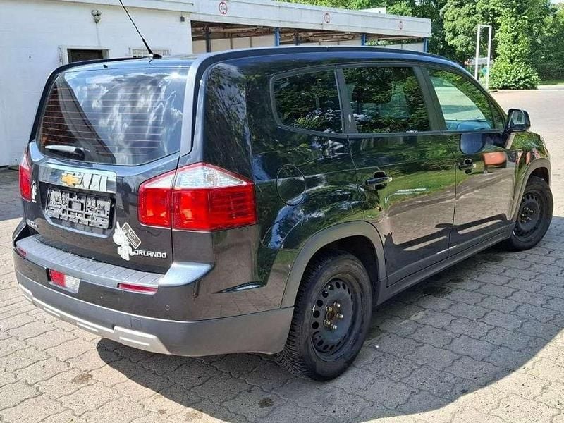 Gebraucht Chevrolet Orlando LT 163 PS (119 kW) 2012 Schwarz Van / Kleinbus