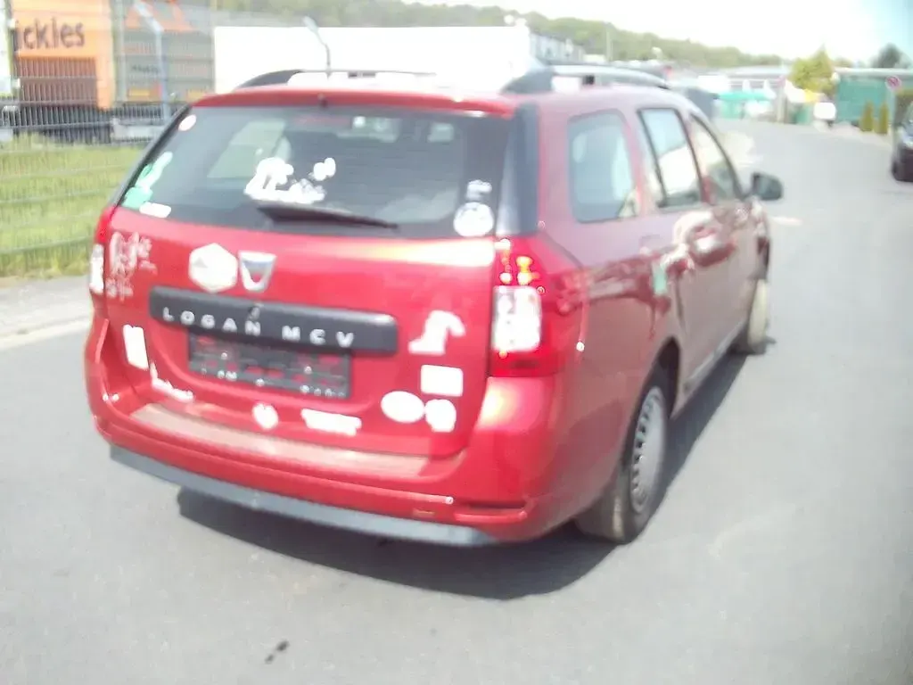 Gebraucht Dacia Logan MCV Lauréate 90 PS (66 kW) 2016 Weiß Limousine