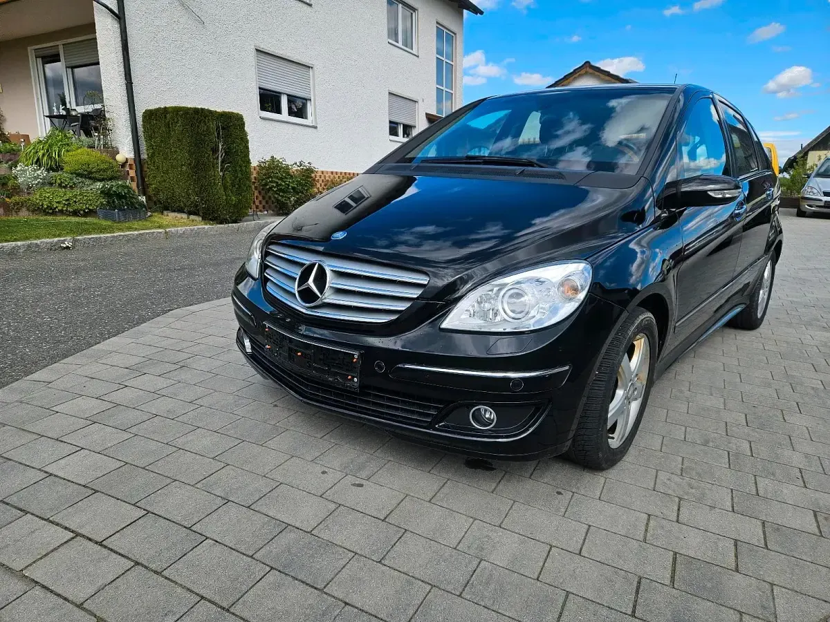 Gebraucht Mercedes B200 193 PS (141 kW) 2008 Blau Van / Kleinbus