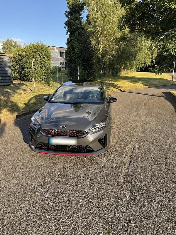 Gebraucht Kia ProCeed GT 204 PS (150 kW) 2021 Grau Kombi