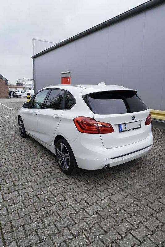 Gebraucht BMW 216 Sport Line 116 PS (85 kW) 2015 Weiß Coupé