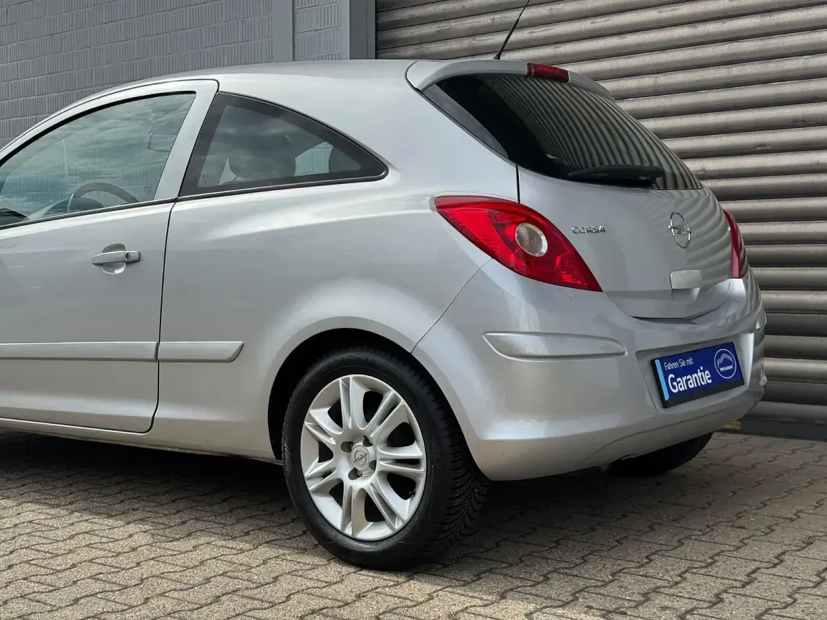 Gebraucht Opel Corsa Catch Me 80 PS (58 kW) 2007 Silber Kleinwagen