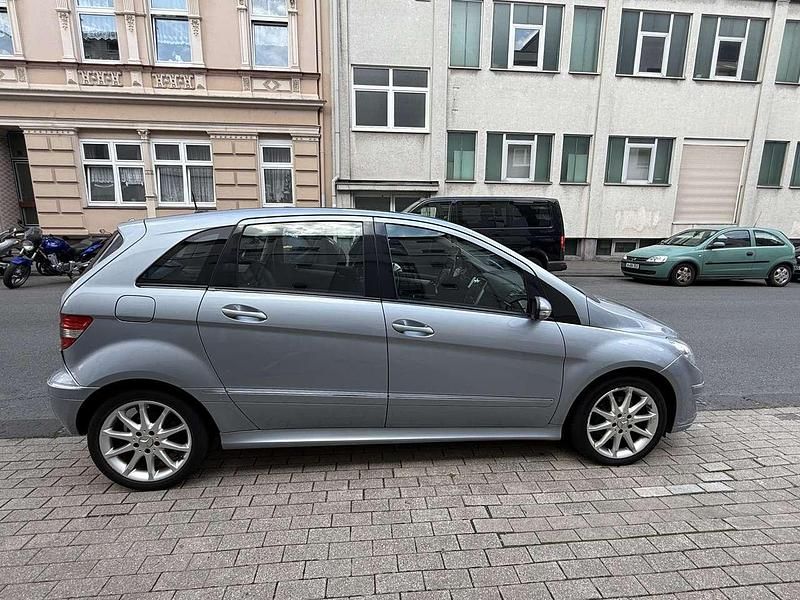Gebraucht Mercedes B200 140 PS (102 kW) 2006 Van / Kleinbus