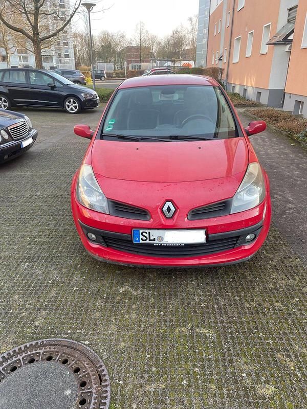 Rot Gebraucht 2006 Renault Clio II Kleinwagen | 499 € (Guter Preis) - Bild 1/4