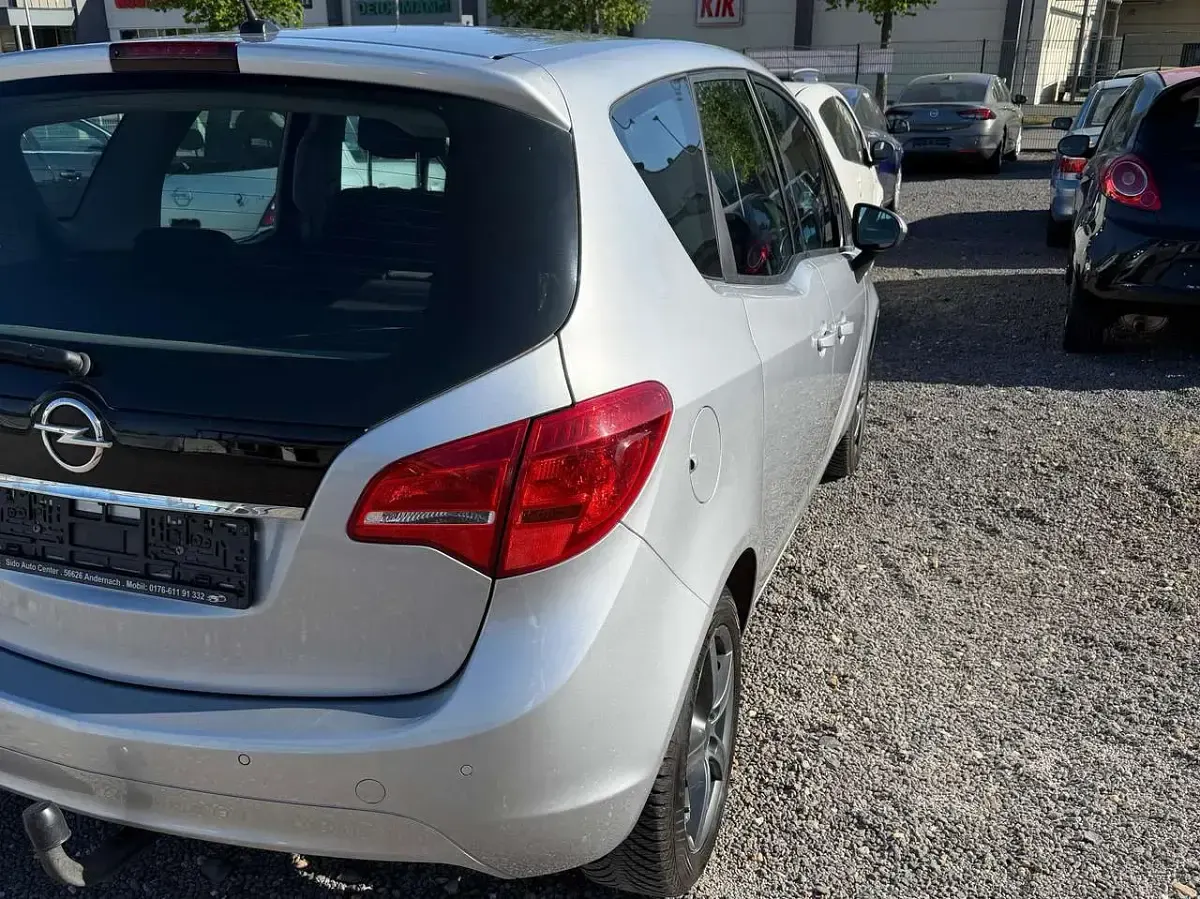 Gebraucht Opel Meriva Innovation 120 PS (88 kW) 2015 Silber Van / Kleinbus