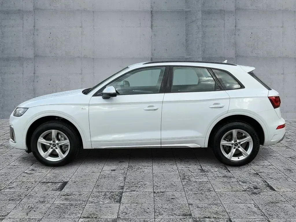 Second-hand Audi Q5 S-Line 204 CP (150 kW) 2023 Alb SUV
