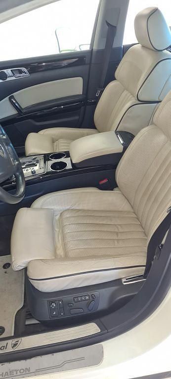 Gebraucht VW Phaeton Individual 239 PS (175 kW) 2009 Weiß Limousine