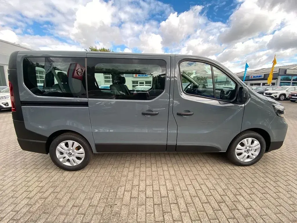 Neu Nissan Primastar N-Connecta 150 PS (110 kW) 2025 Grau Van / Kleinbus