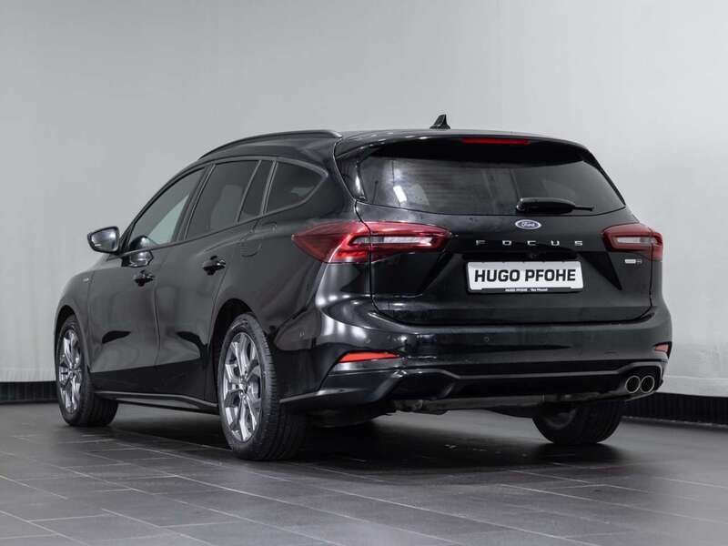 Gebraucht Ford Focus ST-Line 125 PS (91 kW) 2022 Agate black metallic Kombi