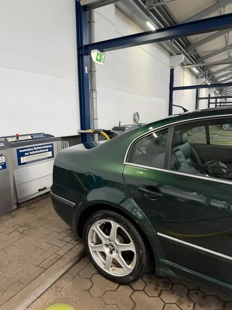 Second-hand Skoda Superb 131 CP (96 kW) 2003 Verde Berlinǎ