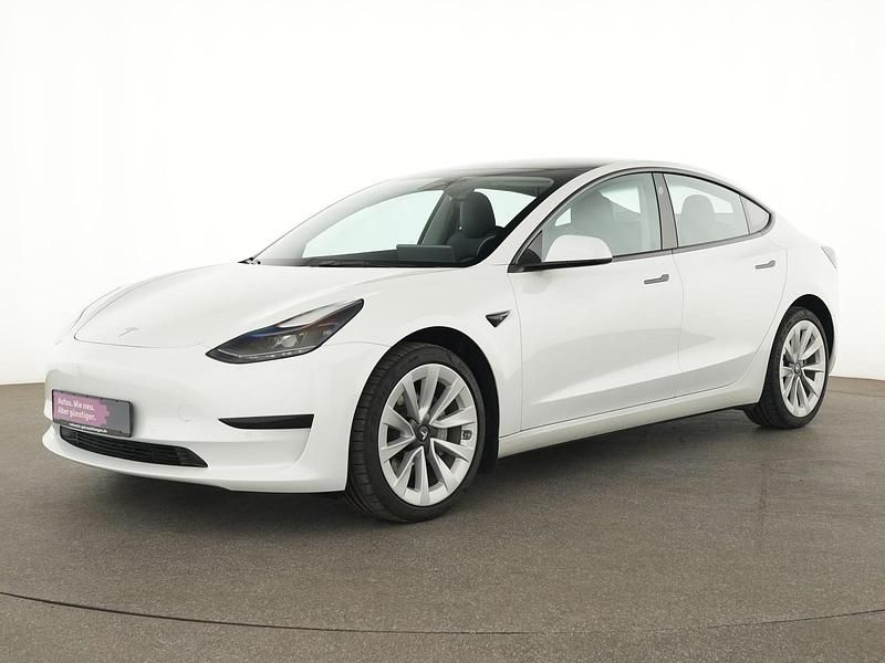 Perl weiss Gebraucht 2022 Tesla Model 3 Limousine | 26.929 € (Guter Preis) - Bild 1/4
