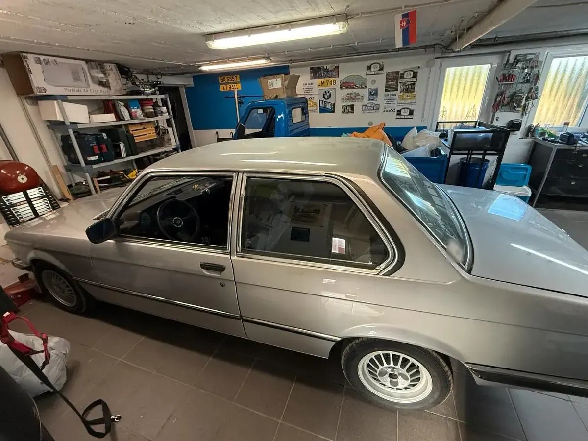 Gebraucht BMW 323 143 PS (105 kW) 1982 Grau Limousine