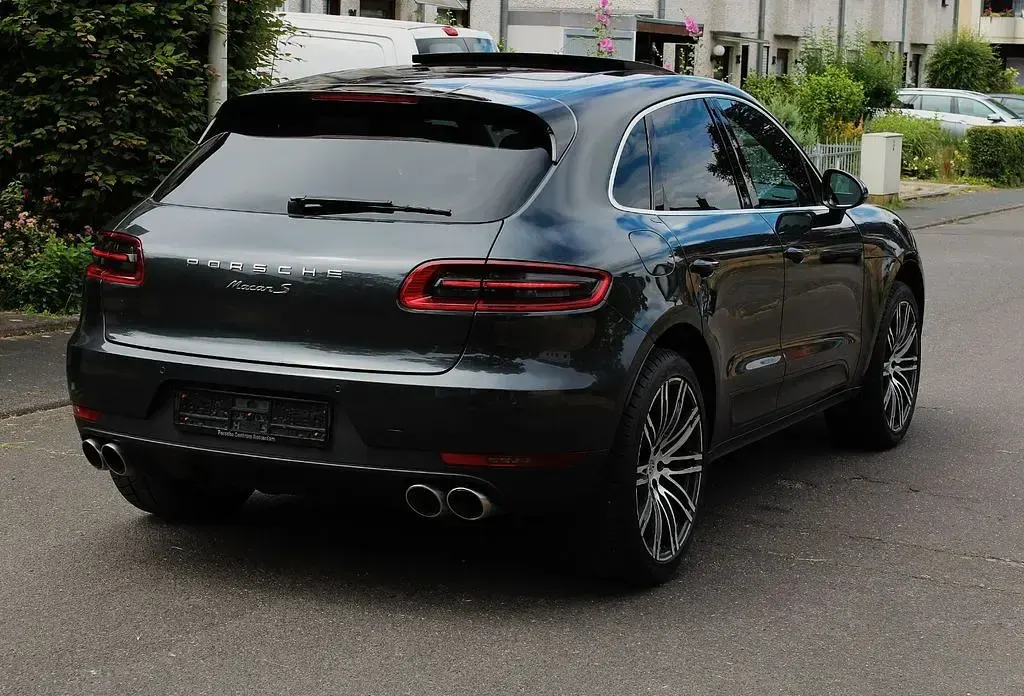 Gebraucht Porsche Macan S 258 PS (189 kW) 2018 Schwarz SUV