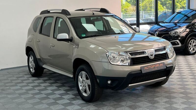 Grau Gebraucht 2010 Dacia Duster Prestige SUV | 6.590 € - Bild 1/4