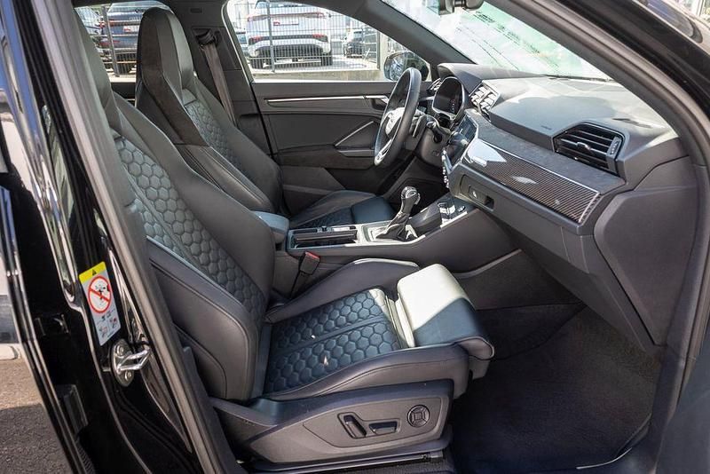 Gebraucht Audi RS Q3 Sportback Sport 400 PS (294 kW) 2022 Mythosschwarz metallic SUV