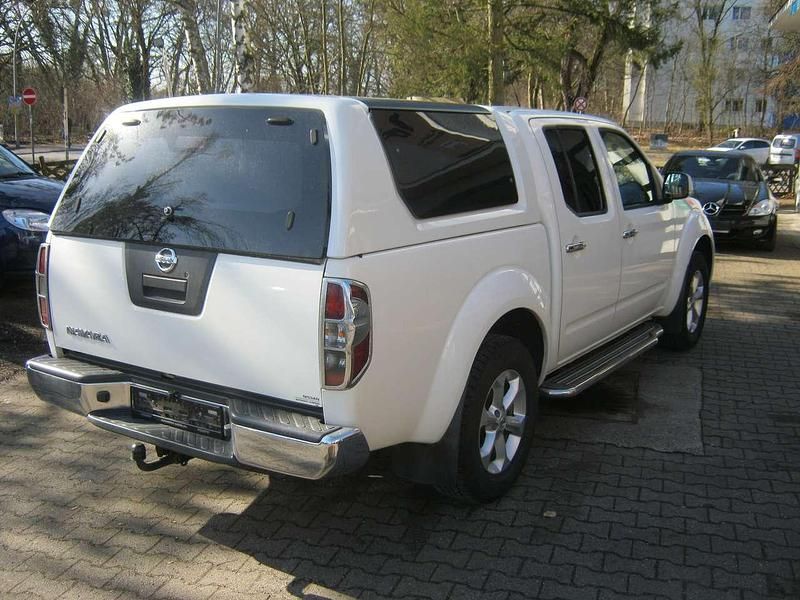 Gebraucht Nissan Navara 190 PS (139 kW) 2012 Weiß Pickup