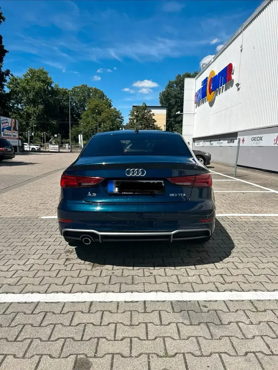 Gebraucht Audi A3 116 PS (85 kW) 2019 Andere farben Limousine
